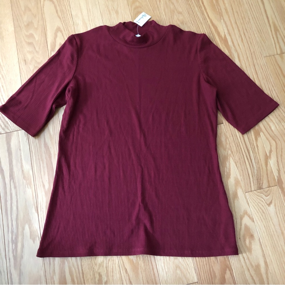 NWT Reitmans Mock Neck Top (Women’s size M)